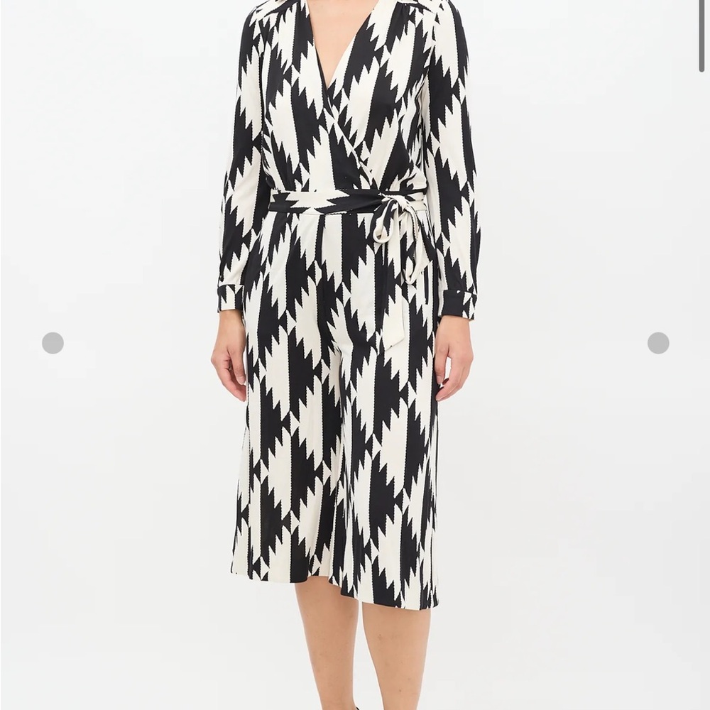Diane Von Furstenburg   Front Tie Aztec Print Silk Jumpsuit